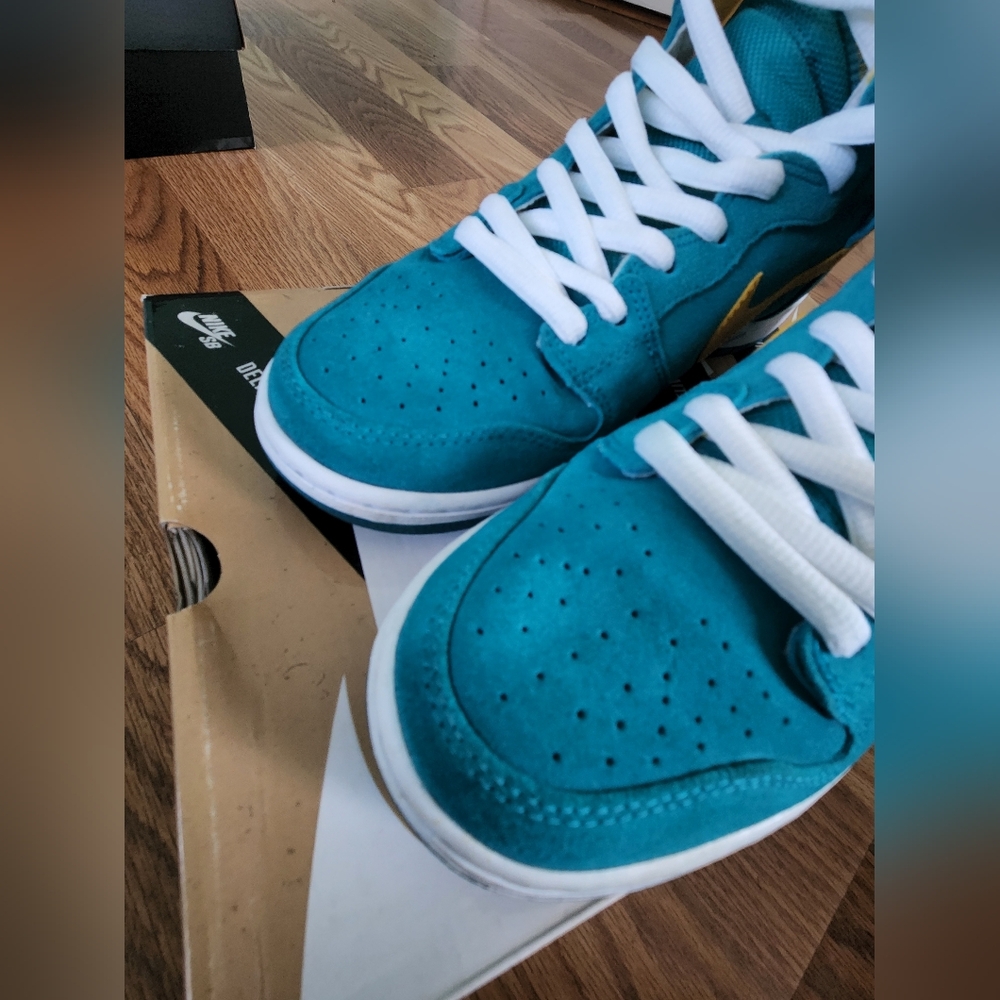Nike SB Dunk Hi Tropical Teal and University Gold (2013) - Picture 11 of 17